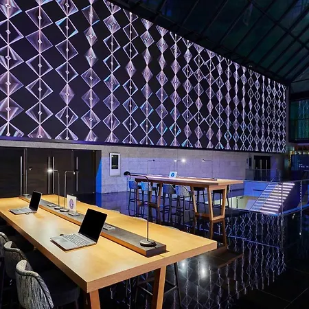 Hyatt Regency Barcelona Tower Szálloda