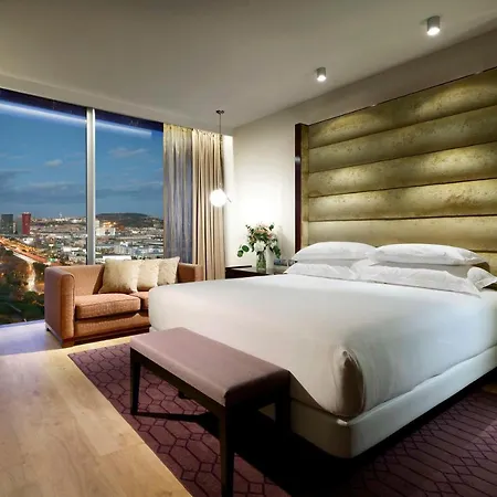 Hyatt Regency Barcelona Tower Szálloda