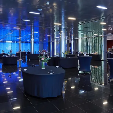 호텔 Hyatt Regency Barcelona Tower 5*