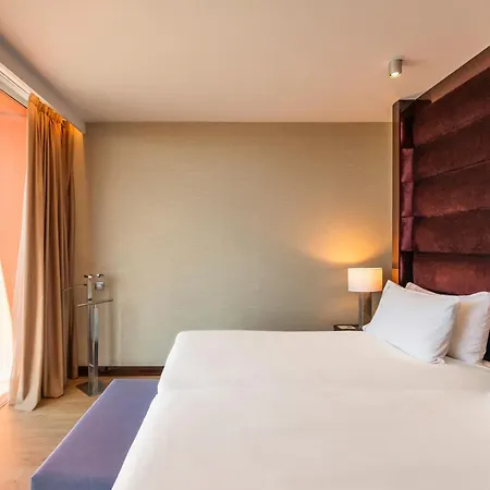 Hyatt Regency Barcelona Tower 5* 오스피탈레트 데 요브레가트