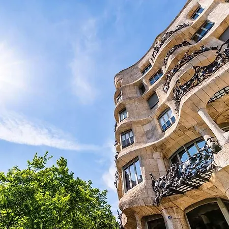 Hyatt Regency Barcelona Tower 5*