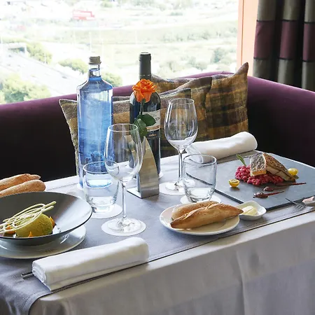 Hotel Hyatt Regency Barcelona Tower 5*