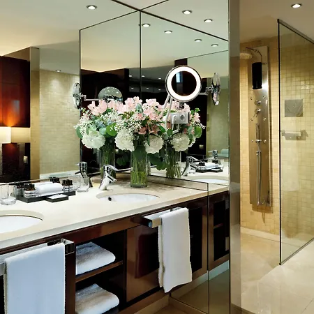 Hotel Hyatt Regency Barcelona Tower 5*