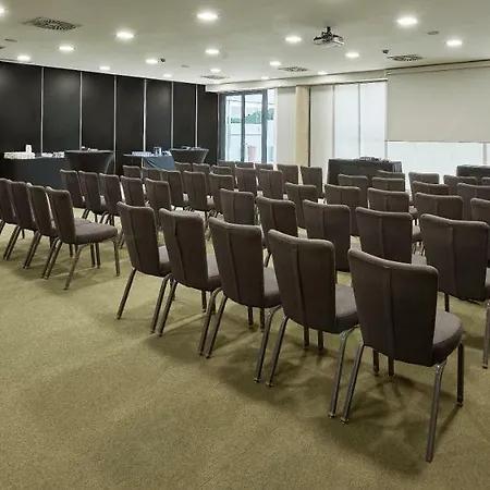 Hyatt Regency Barcelona Tower 5* L’Hospitalet de Llobregat