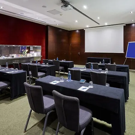 Hyatt Regency Barcelona Tower 5* L’Hospitalet de Llobregat