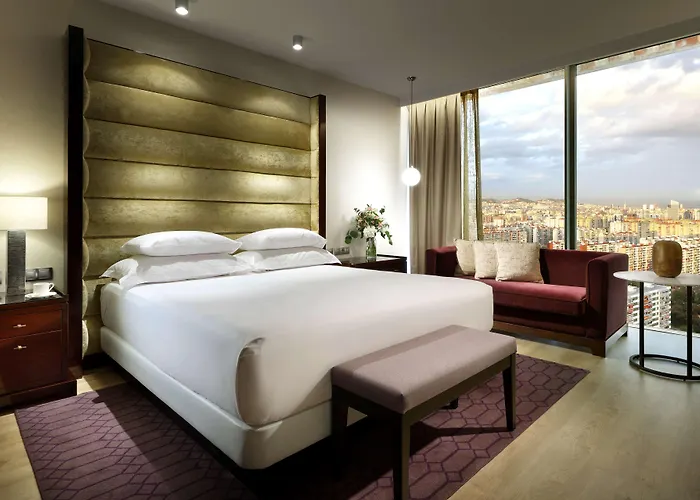 Hyatt Regency Barcelona Tower 5* L'Hospitalet de Llobregat